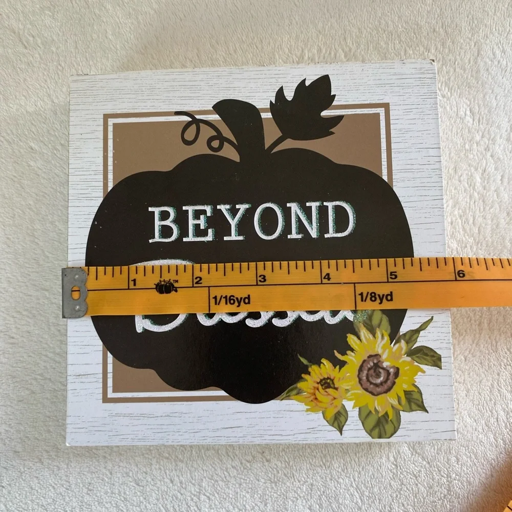 NWT Sunflower 3 Piece Fall Decorations Welcome Sign and Shelf Sitters